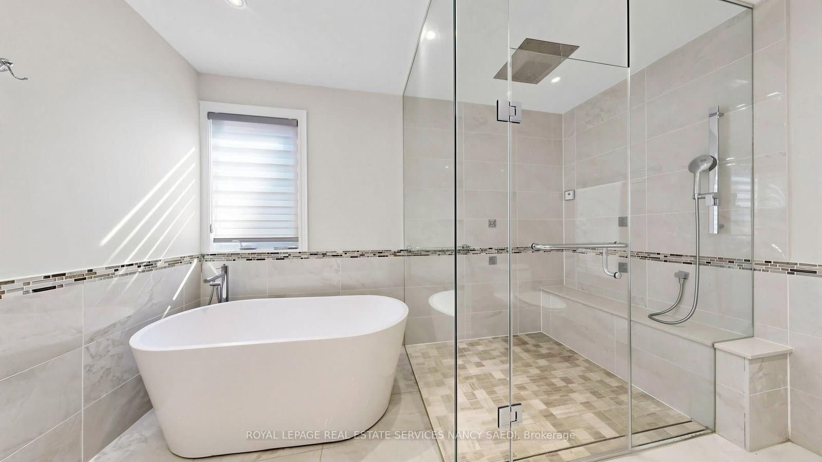 136 Denlow Boulevard thumbnail 36