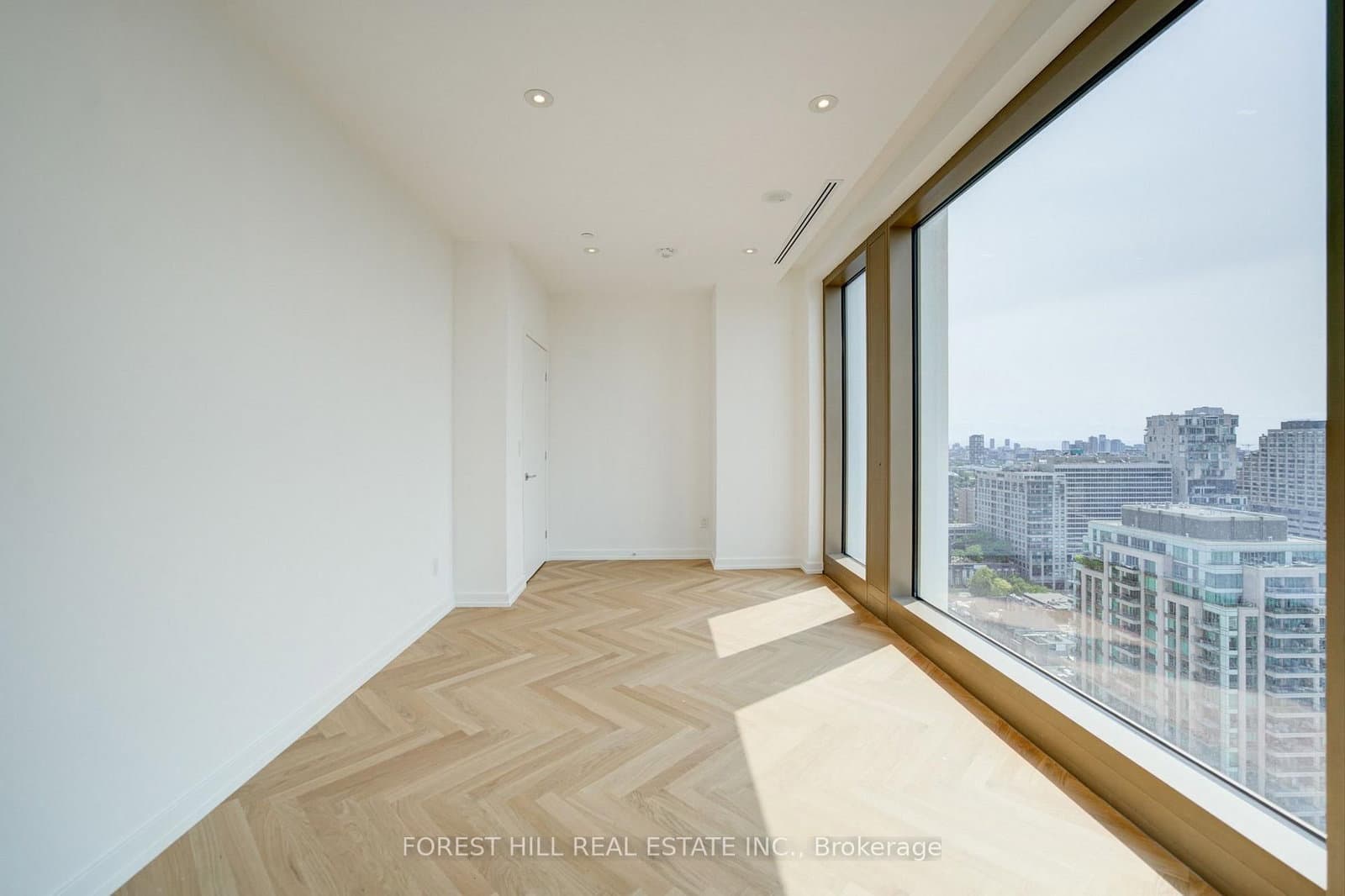 1315 Bay Street, Unit 2302 thumbnail 9