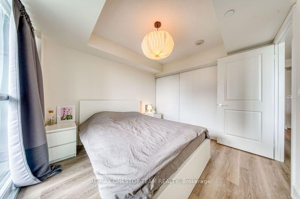 88 Sheppard Avenue E, Unit 811 thumbnail 18