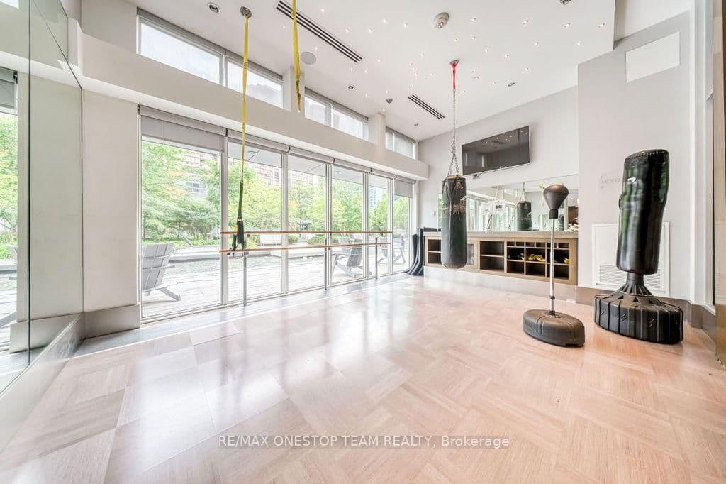 88 Sheppard Avenue E, Unit 811 thumbnail 26