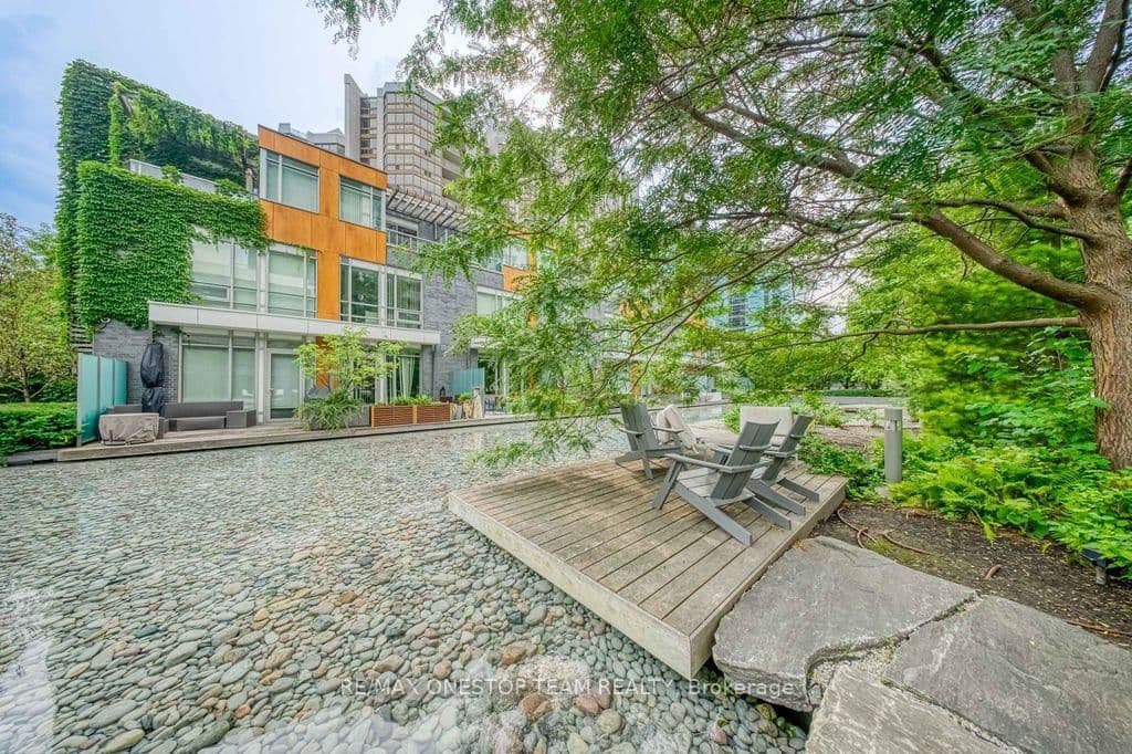 88 Sheppard Avenue E, Unit 811 thumbnail 31