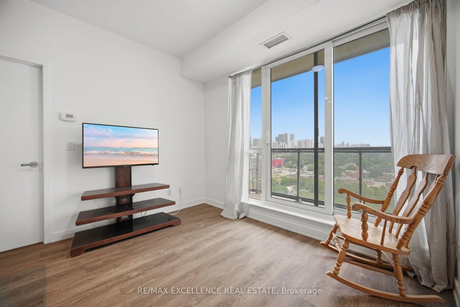 55 Regent Park Boulevard, Unit 1710 thumbnail 19