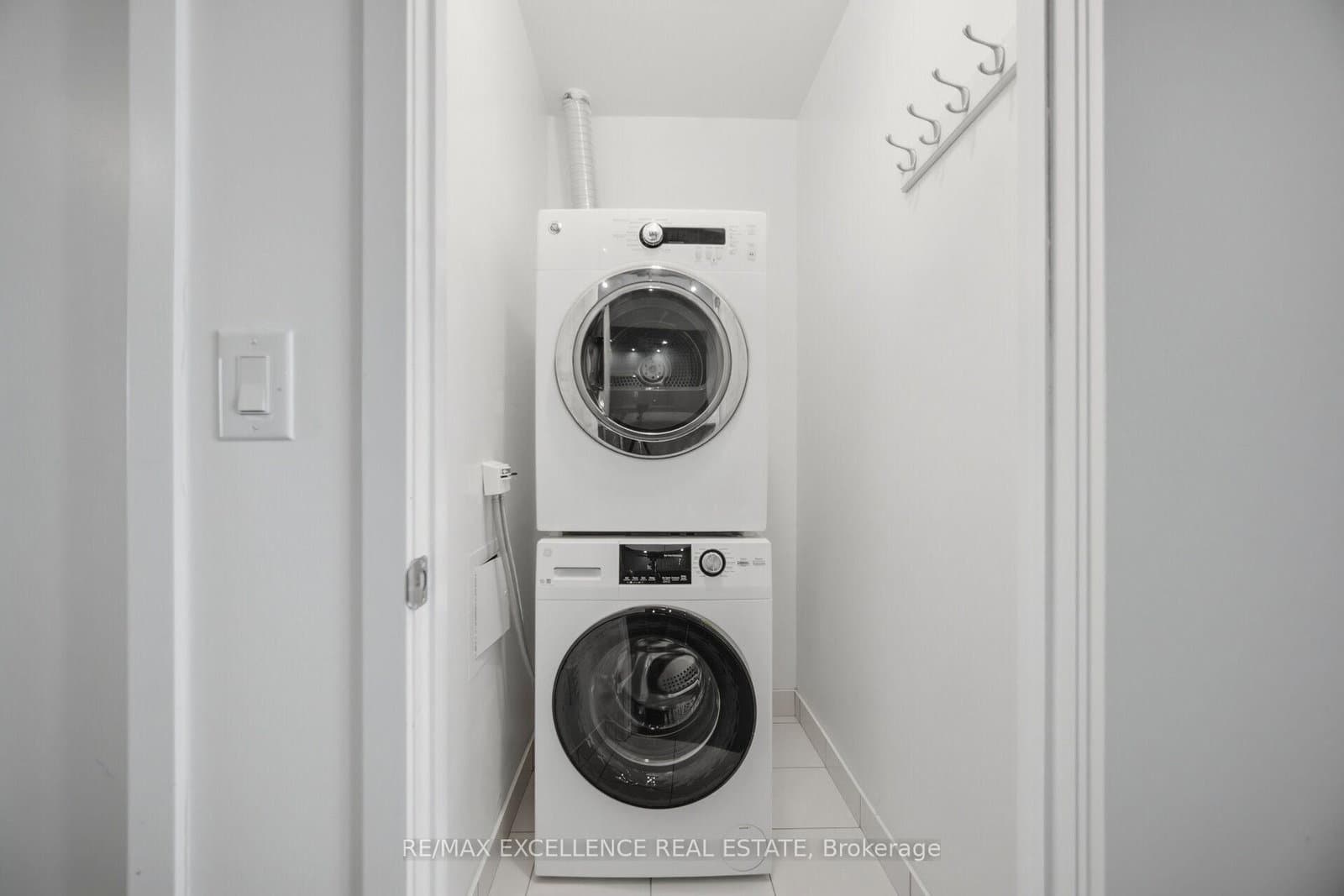 55 Regent Park Boulevard, Unit 1710 thumbnail 24