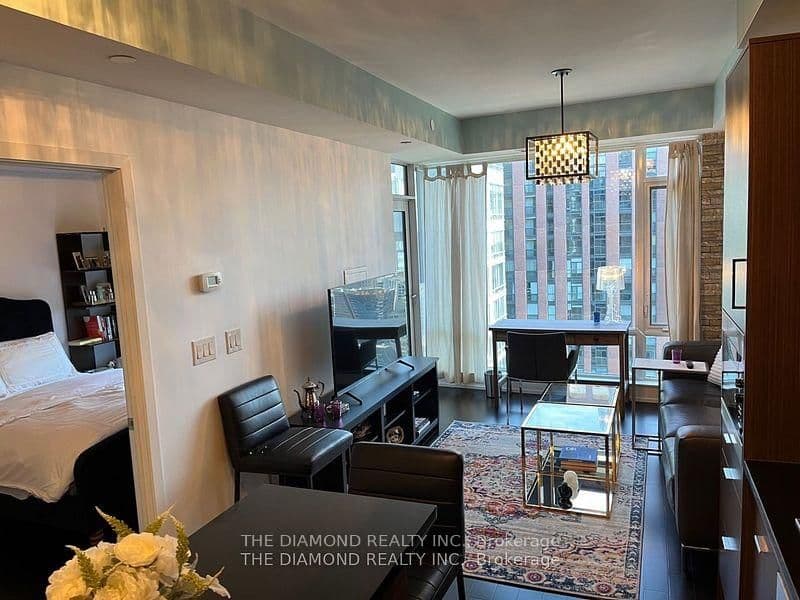 21 Widmer Street, Unit 4208 thumbnail 12
