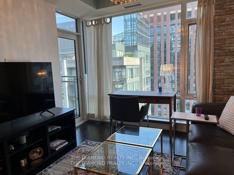 21 Widmer Street, Unit 4208 thumbnail 13