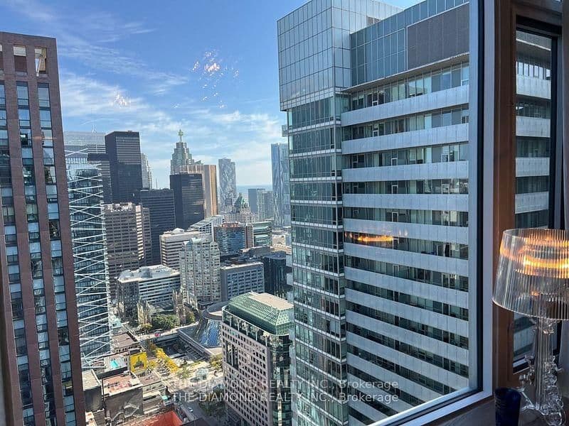 21 Widmer Street, Unit 4208 thumbnail 18