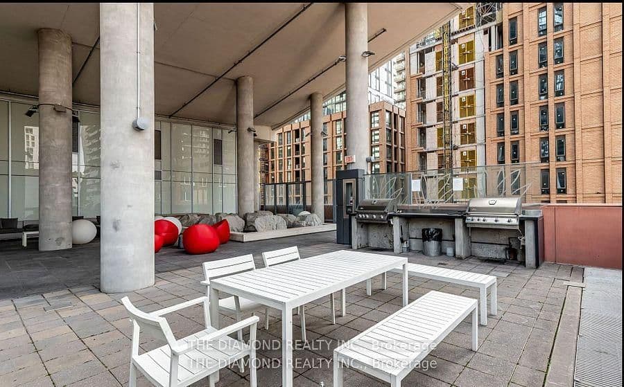 21 Widmer Street, Unit 4208 thumbnail 32
