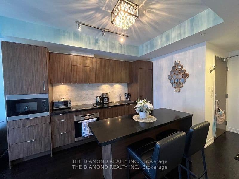 21 Widmer Street, Unit 4208 thumbnail 6