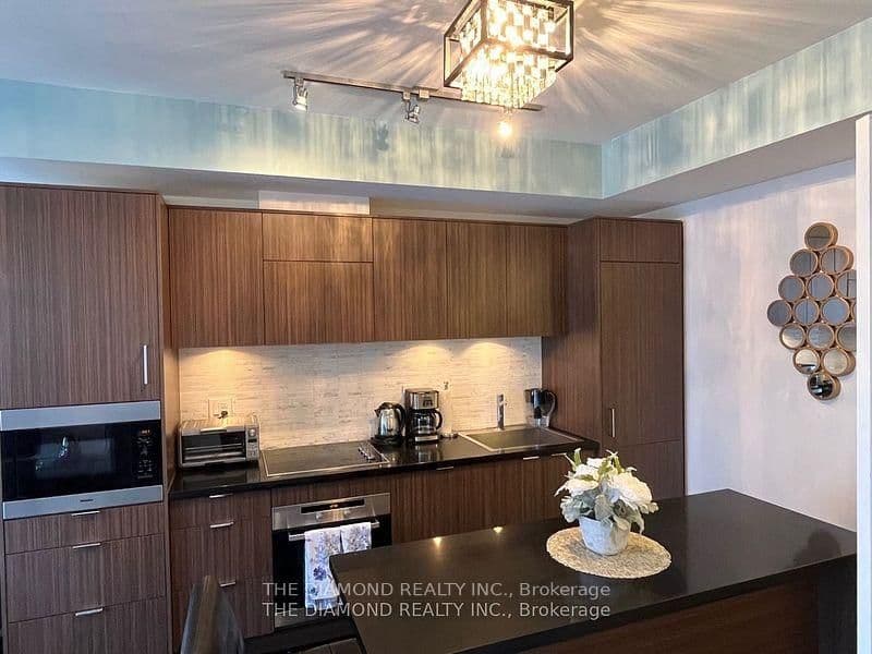 21 Widmer Street, Unit 4208 thumbnail 7