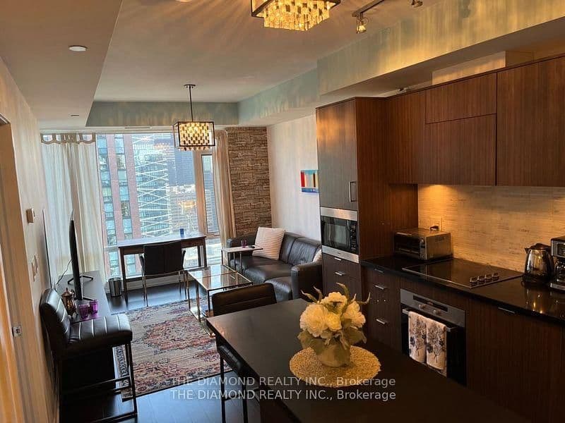 21 Widmer Street, Unit 4208 thumbnail 8