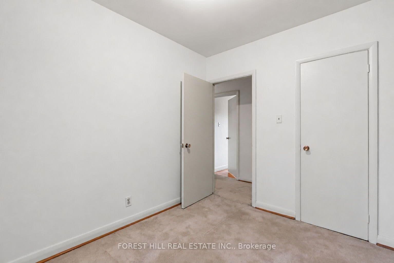 15 Robson Place thumbnail 13