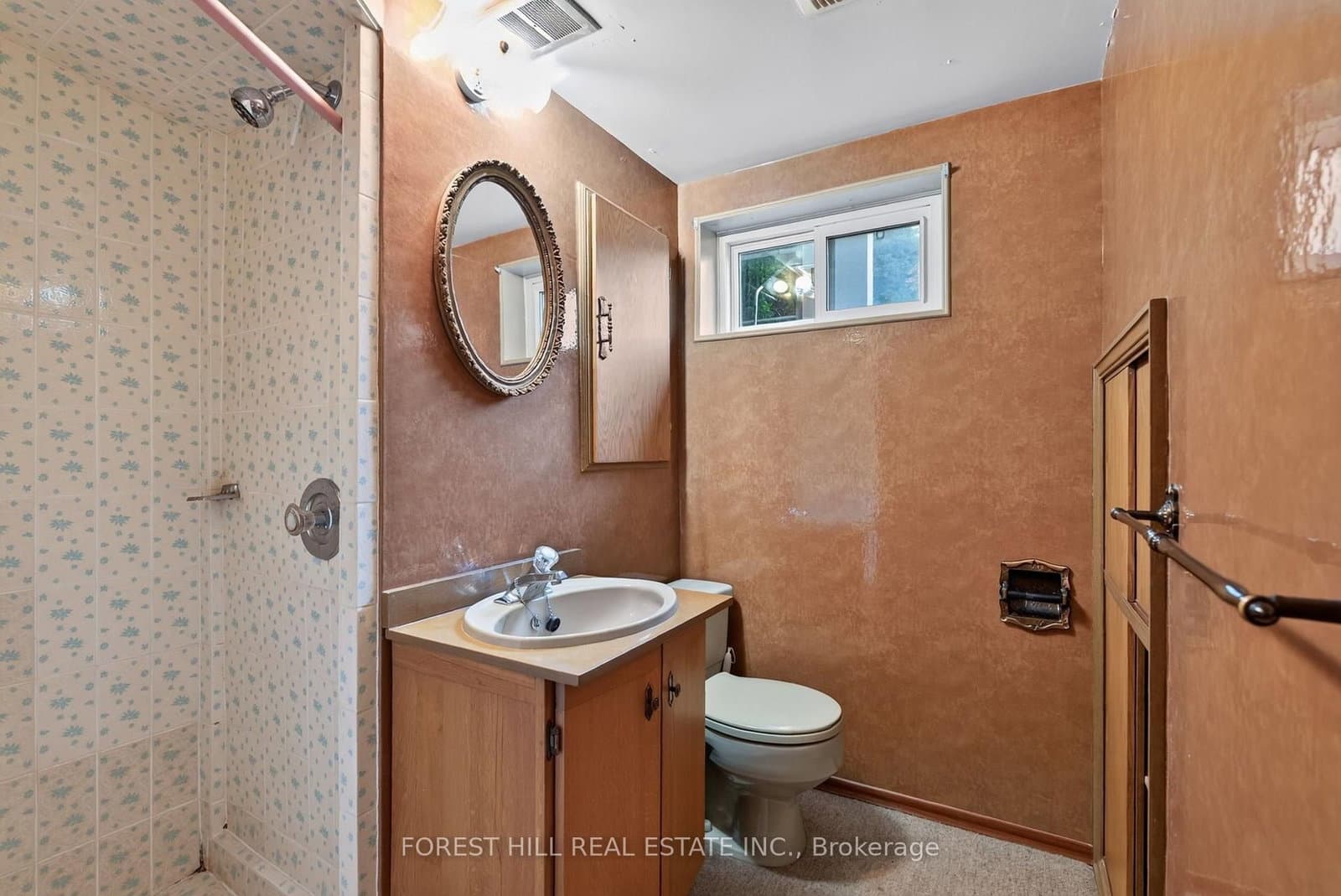 15 Robson Place thumbnail 21