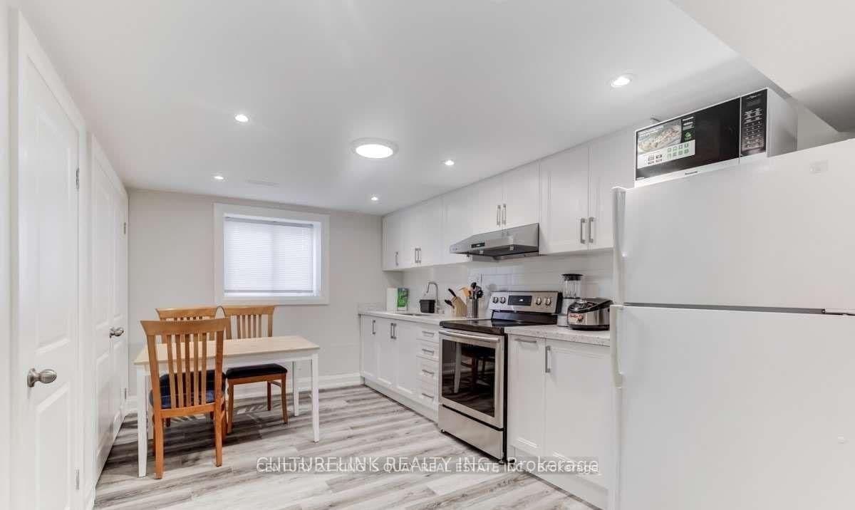 11 Bowhill Crescent, Unit Lower thumbnail 3