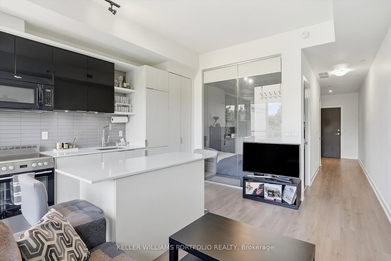 6 Parkwood Avenue, Unit 516 thumbnail 10