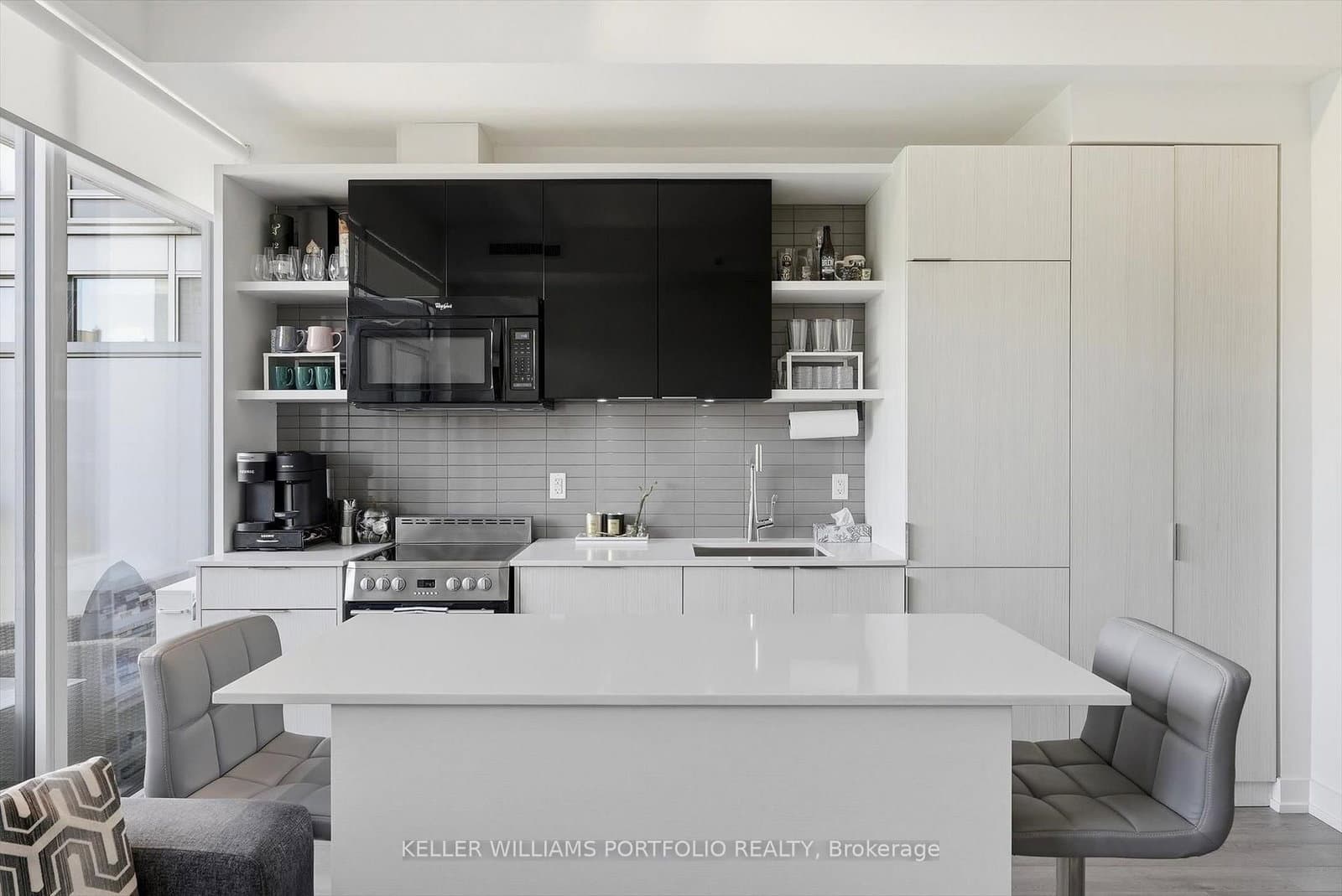 6 Parkwood Avenue, Unit 516 thumbnail 12