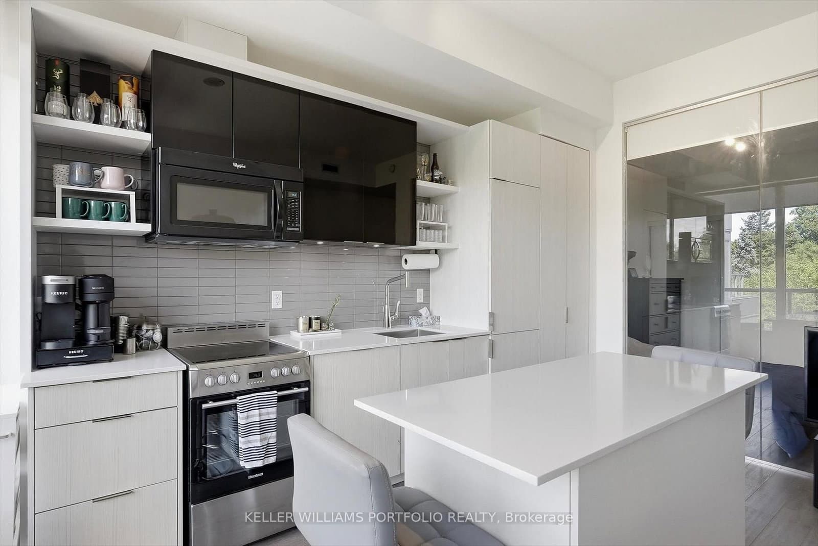 6 Parkwood Avenue, Unit 516 thumbnail 14
