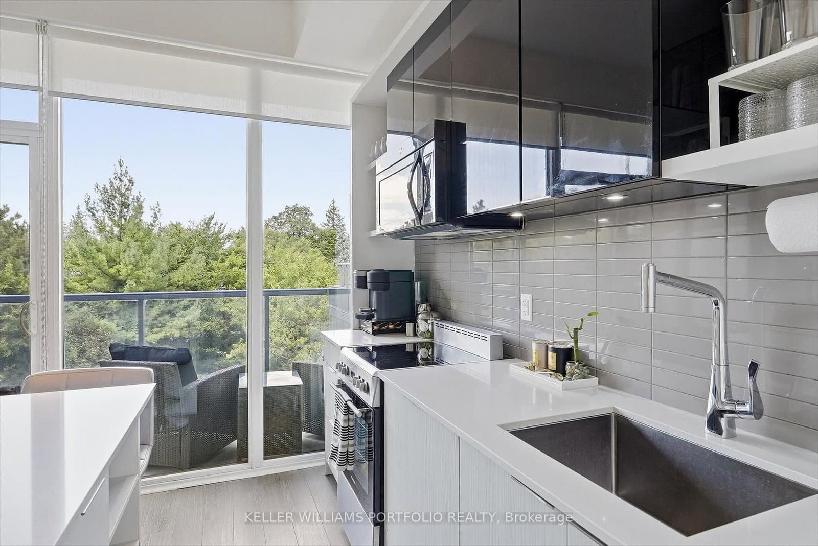 6 Parkwood Avenue, Unit 516 thumbnail 20