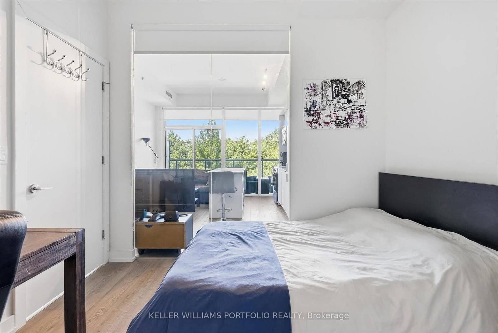 6 Parkwood Avenue, Unit 516 thumbnail 22