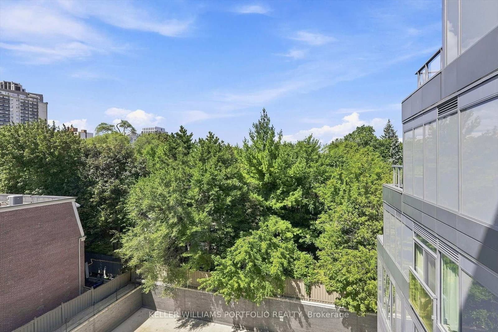 6 Parkwood Avenue, Unit 516 thumbnail 31