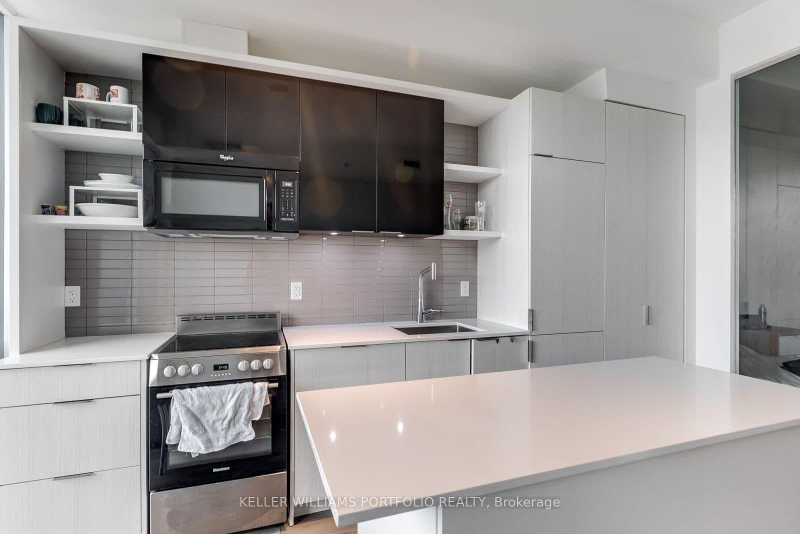 6 Parkwood Avenue, Unit 516 thumbnail 9