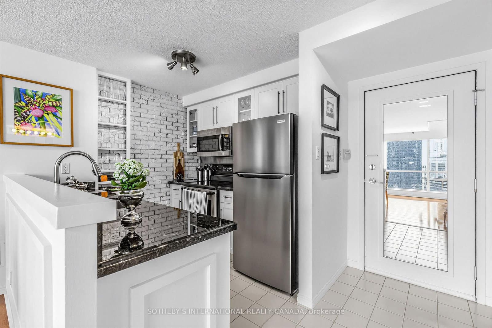 10 Yonge Street, Unit 2809 thumbnail 3
