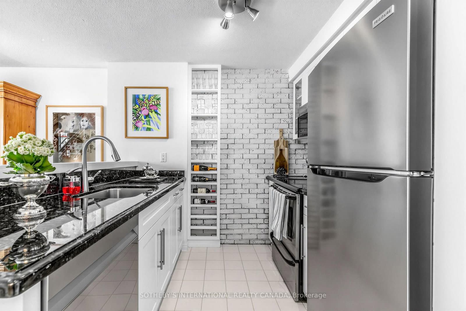 10 Yonge Street, Unit 2809 thumbnail 4