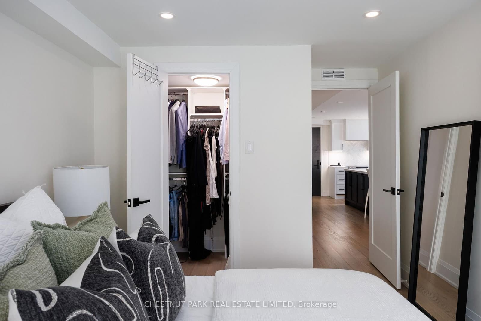 40 Oaklands Avenue, Unit 203 thumbnail 22