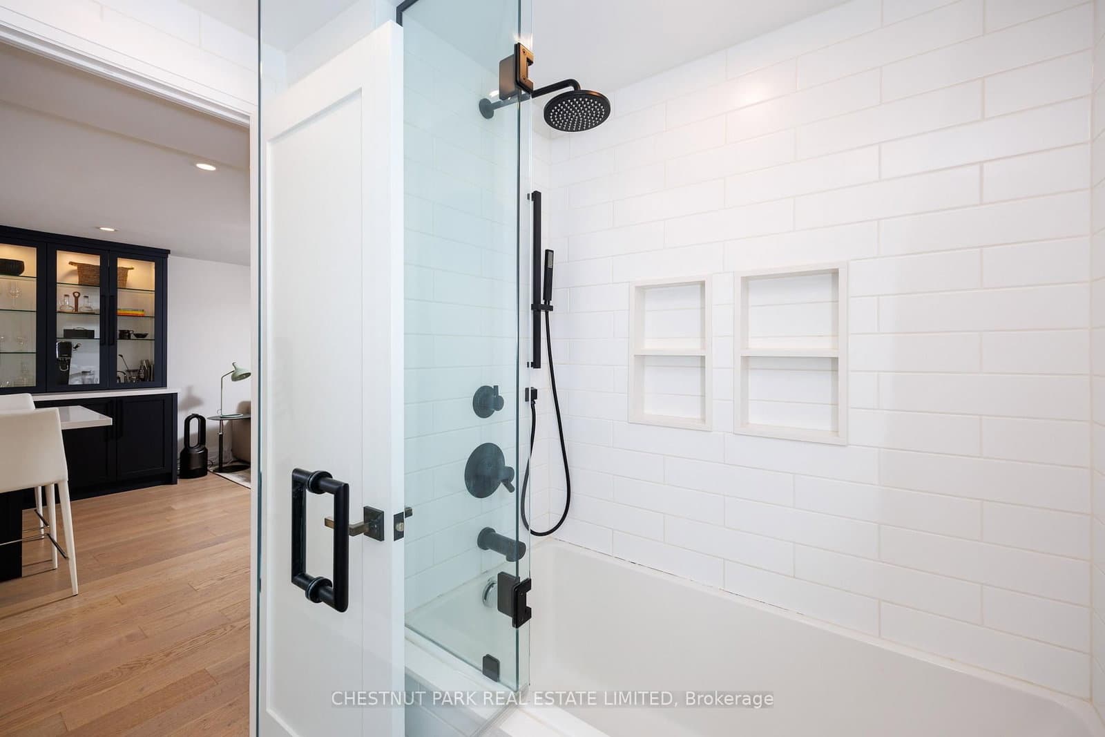 40 Oaklands Avenue, Unit 203 thumbnail 26