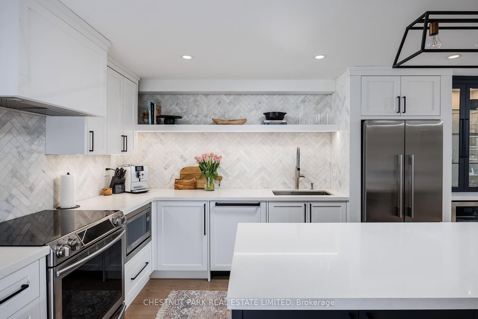 40 Oaklands Avenue, Unit 203 thumbnail 5