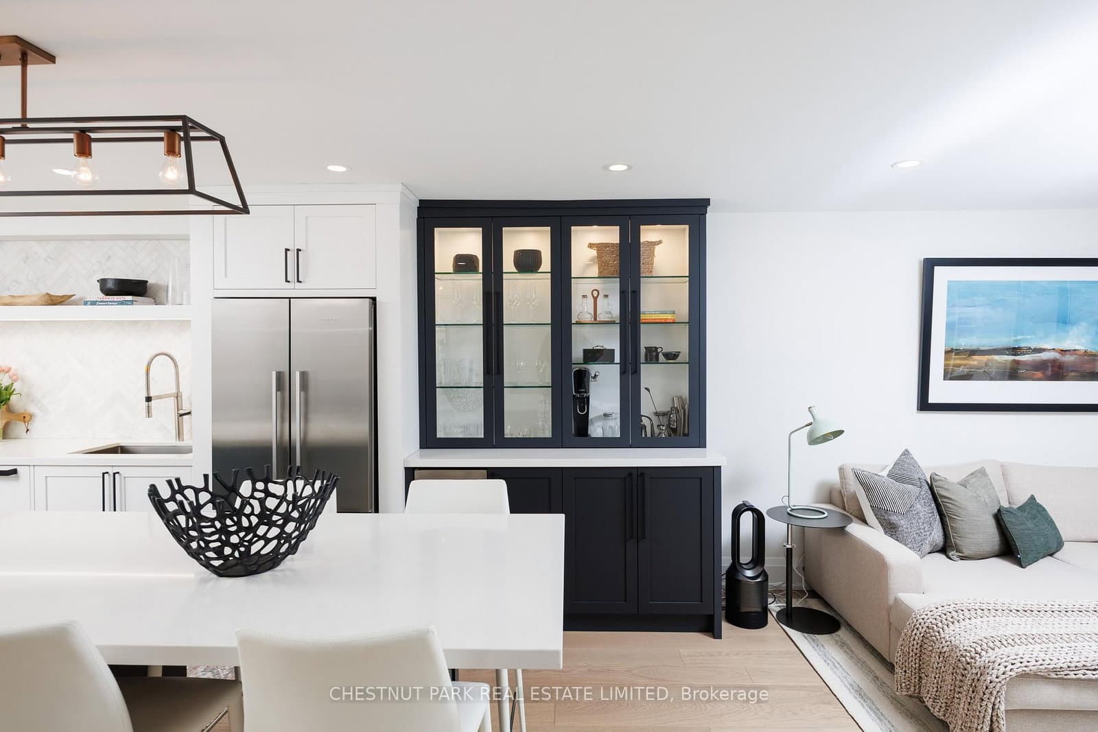 40 Oaklands Avenue, Unit 203 thumbnail 9