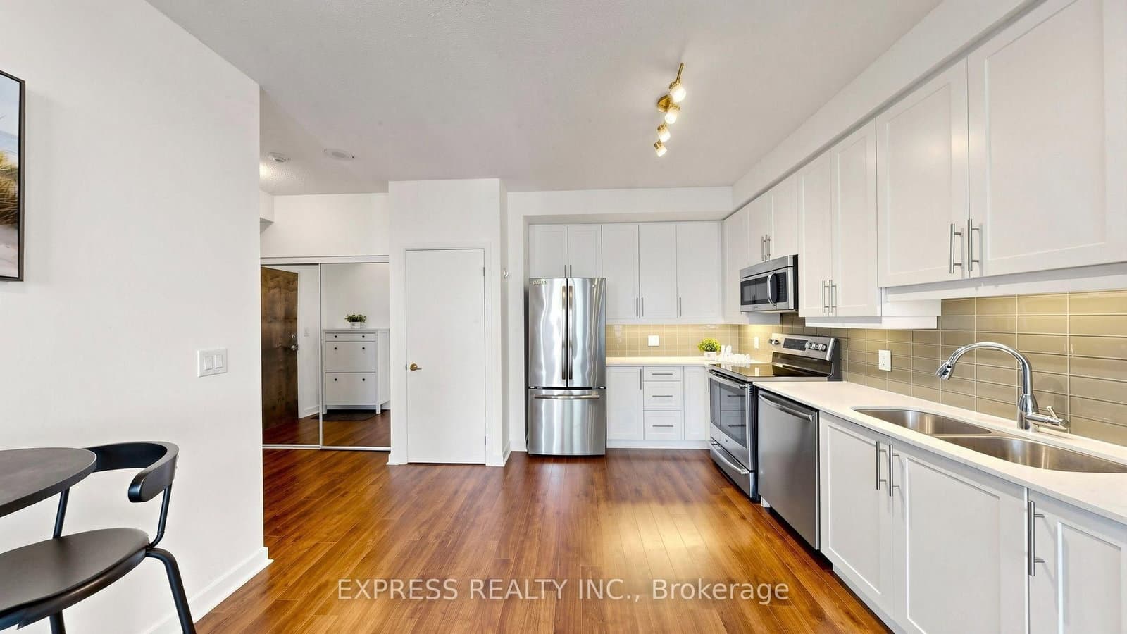33 Bay Street, Unit 4207 thumbnail 12