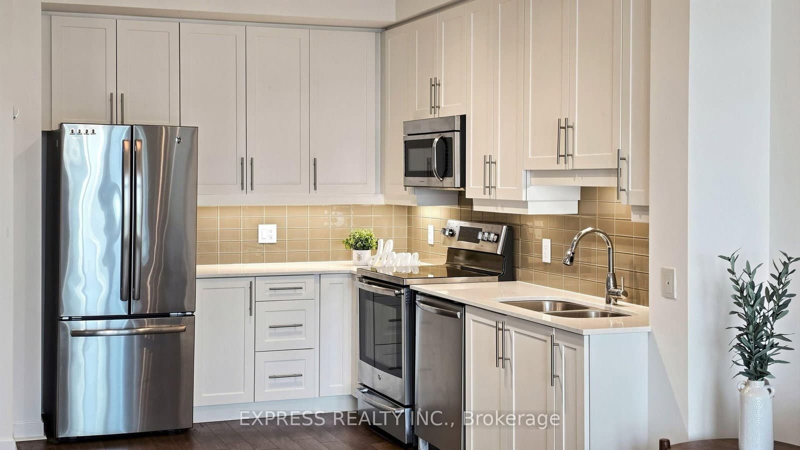 33 Bay Street, Unit 4207 thumbnail 13
