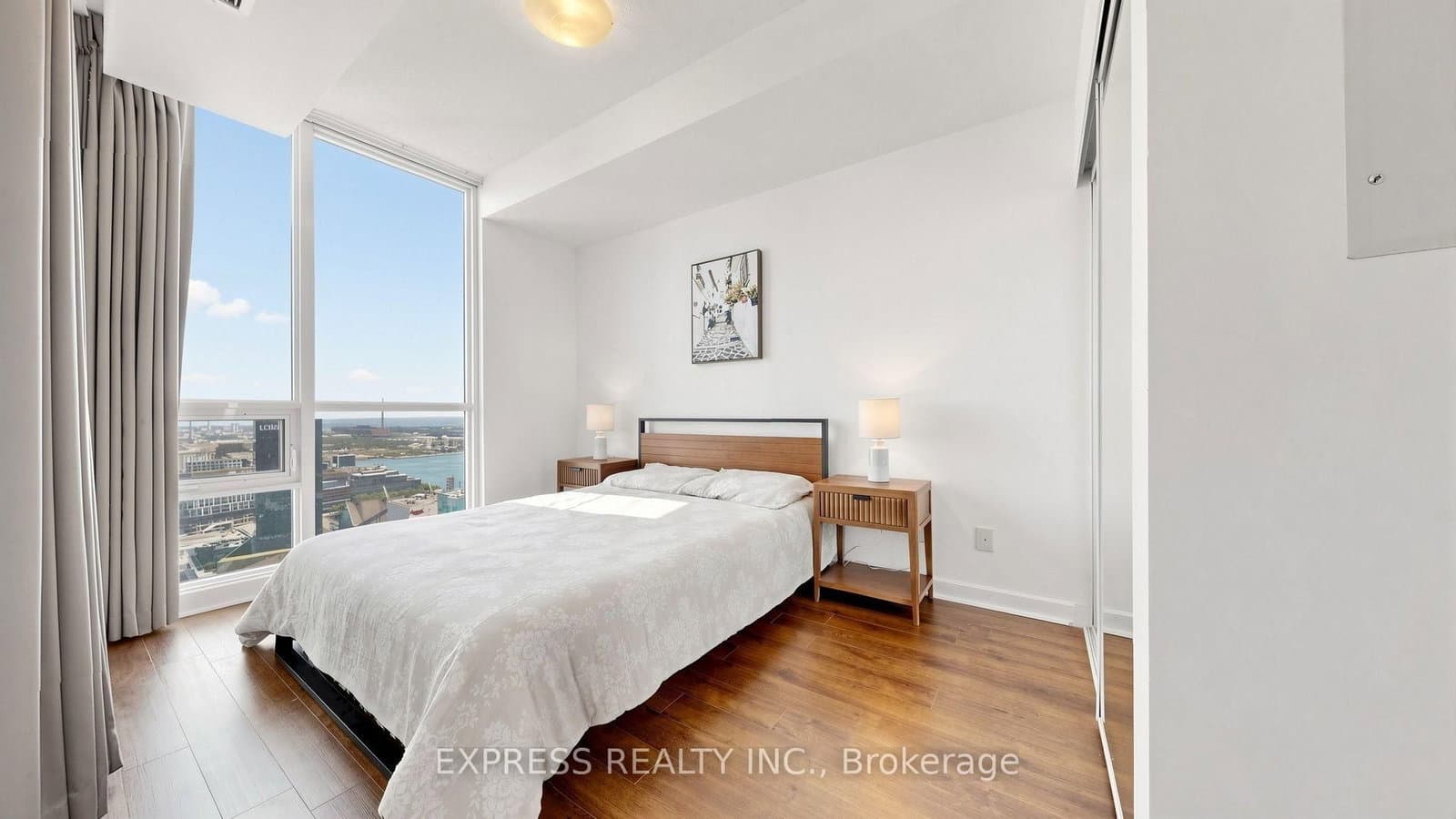 33 Bay Street, Unit 4207 thumbnail 15