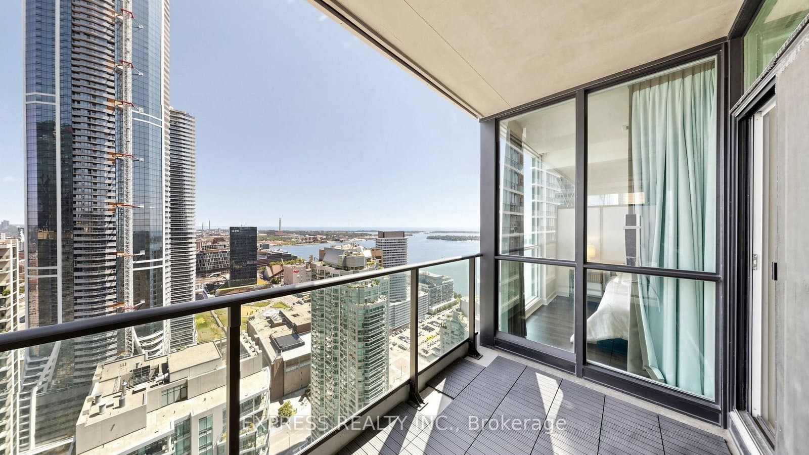 33 Bay Street, Unit 4207 thumbnail 23