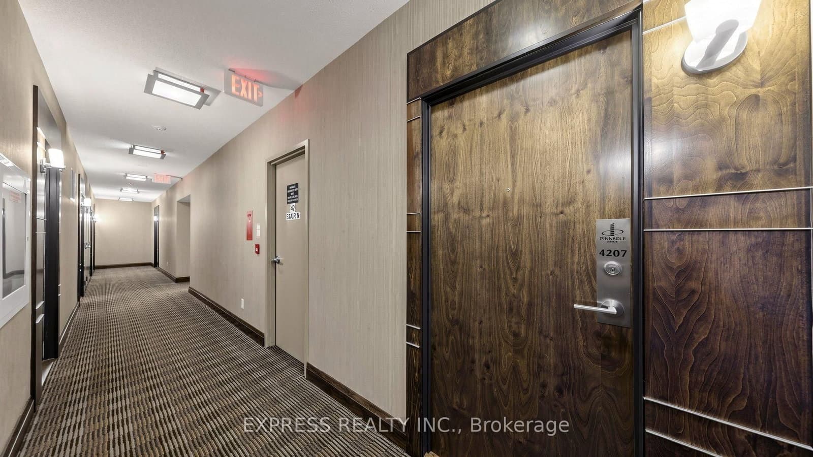 33 Bay Street, Unit 4207 thumbnail 28