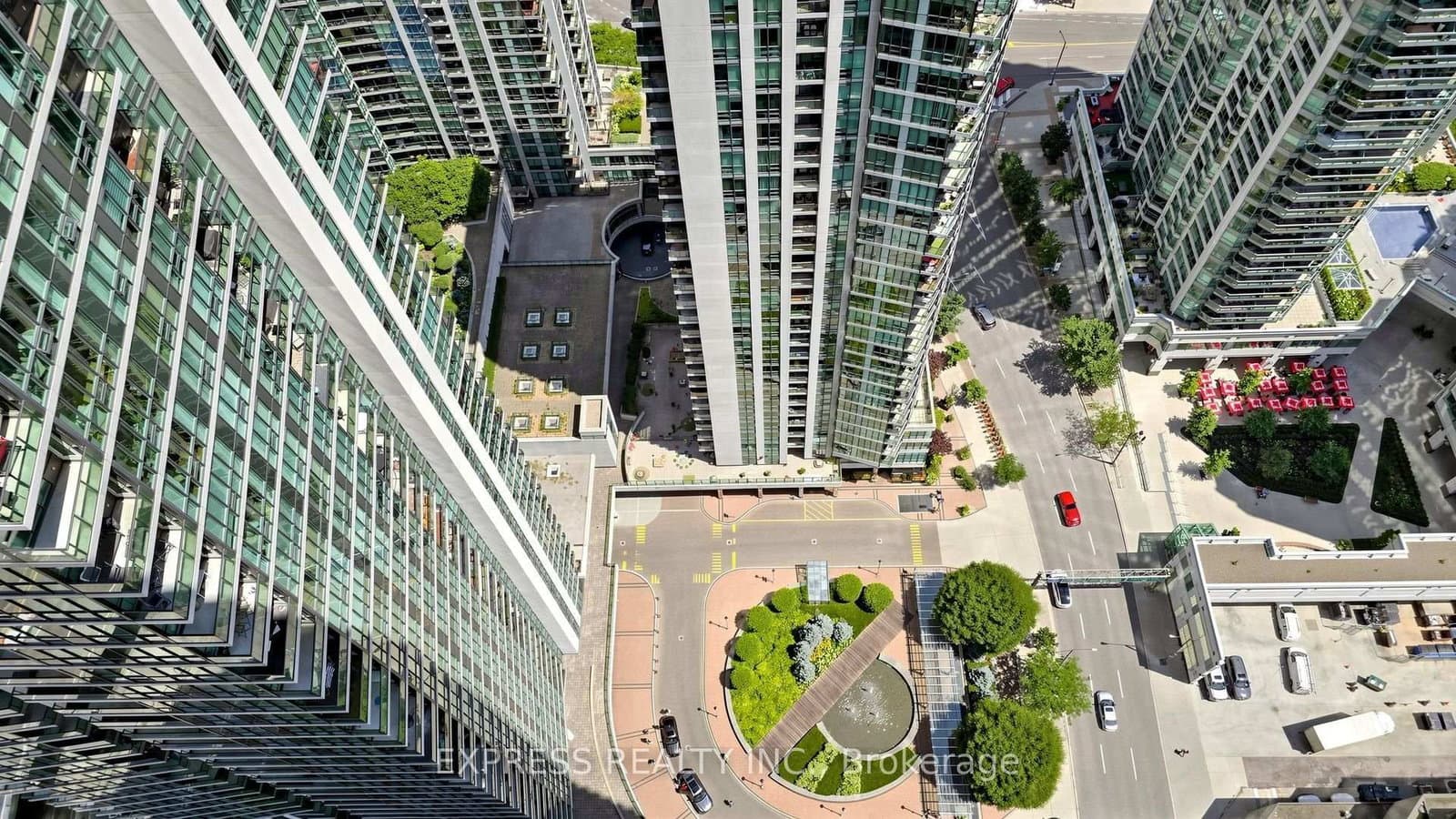 33 Bay Street, Unit 4207 thumbnail 32