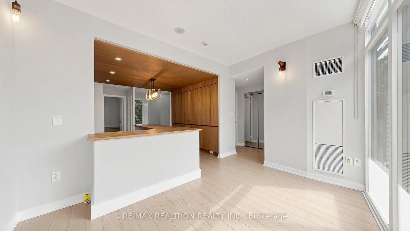 102 Fort York Boulevard thumbnail 13