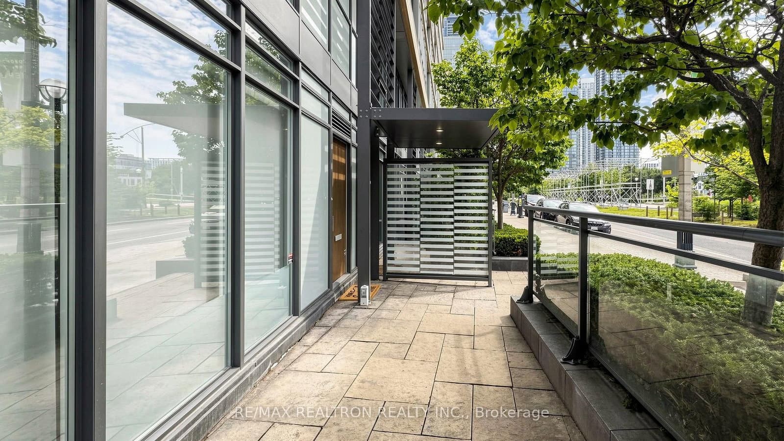 102 Fort York Boulevard thumbnail 8
