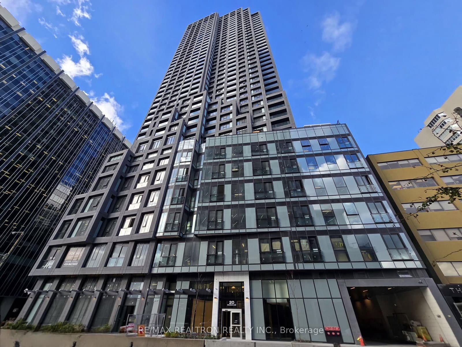 #1109 - 20 Soudan Avenue