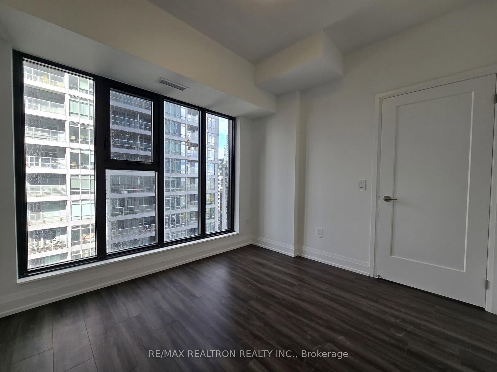 20 Soudan Avenue, Unit 1109 thumbnail 14