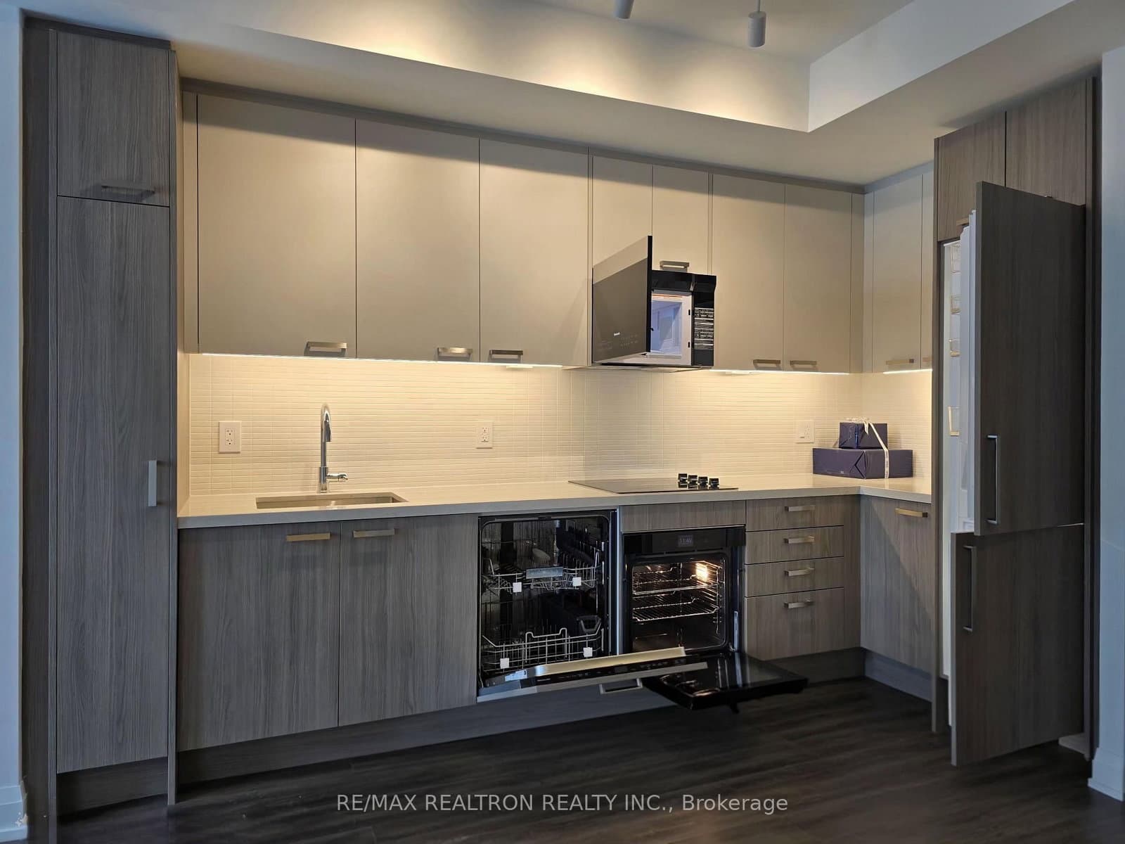 20 Soudan Avenue, Unit 1109 thumbnail 9