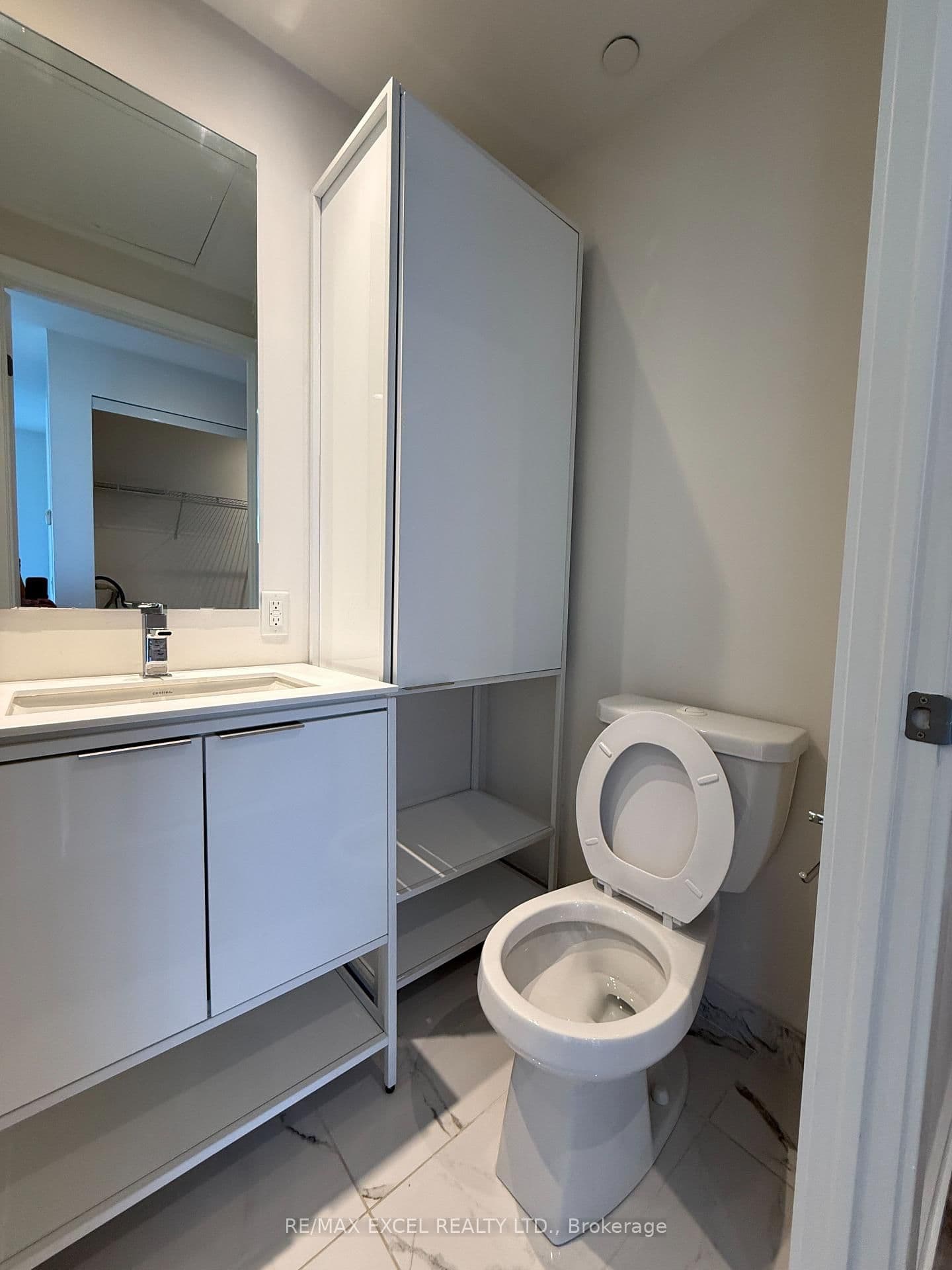77 Shuter Street, Unit Ph02 thumbnail 11