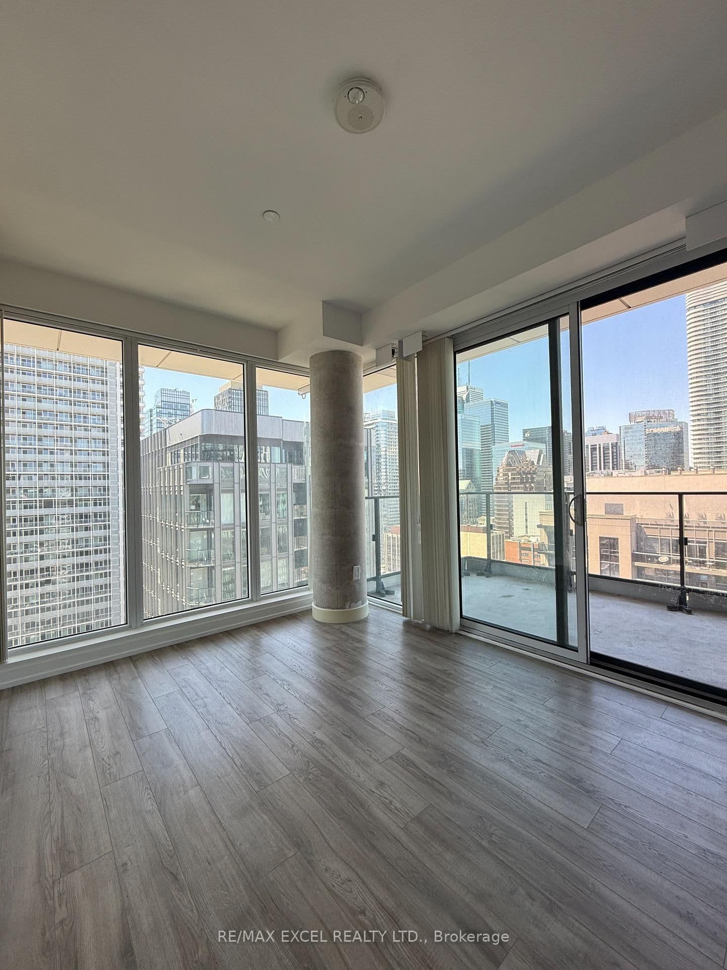 77 Shuter Street, Unit Ph02 thumbnail 3