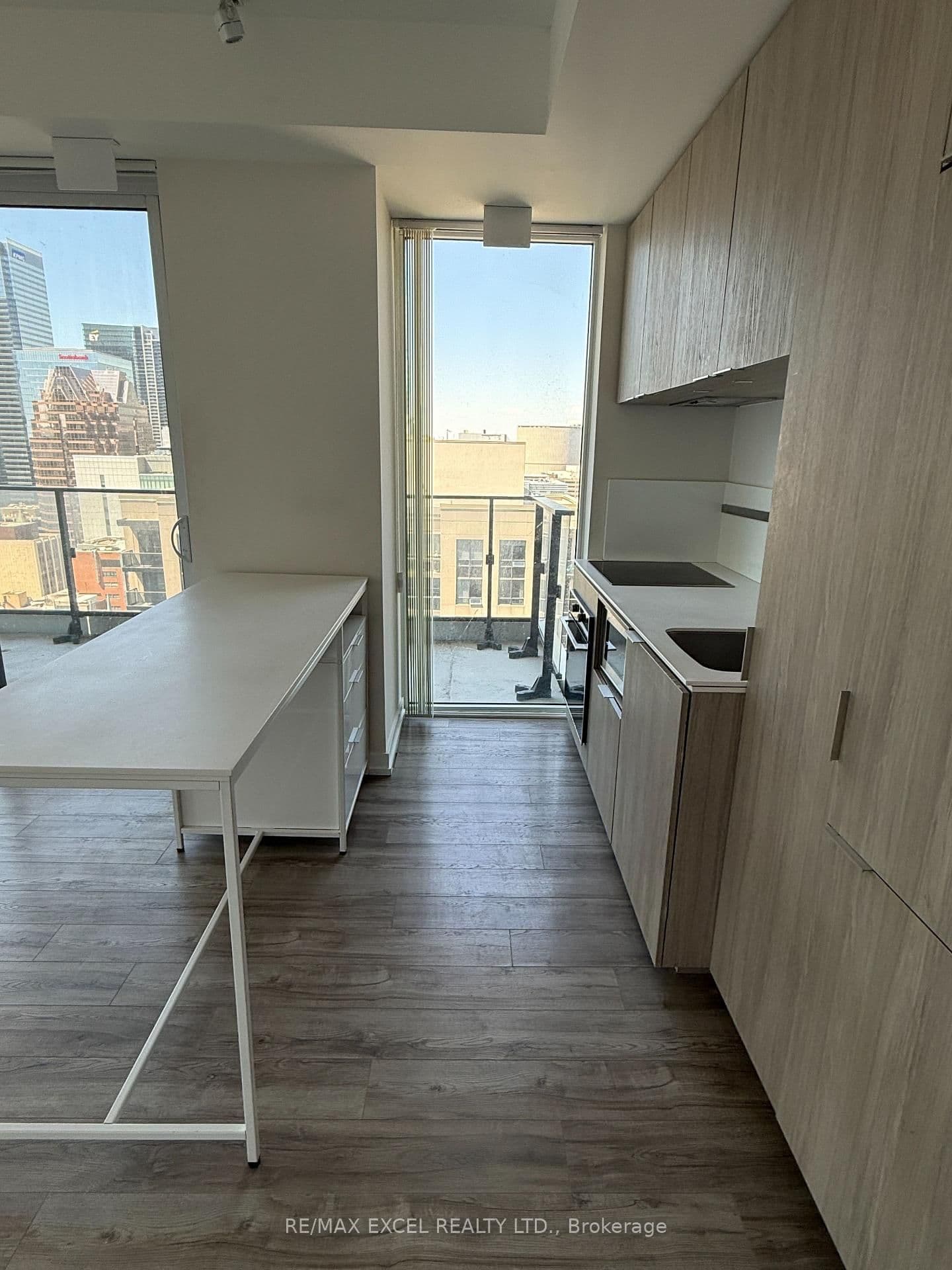 77 Shuter Street, Unit Ph02 thumbnail 5