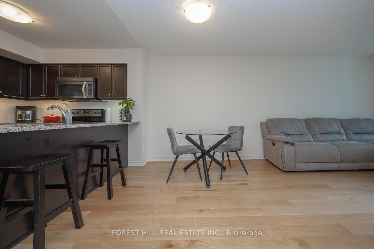 25 Lower Simcoe Street, Unit 1120 thumbnail 6