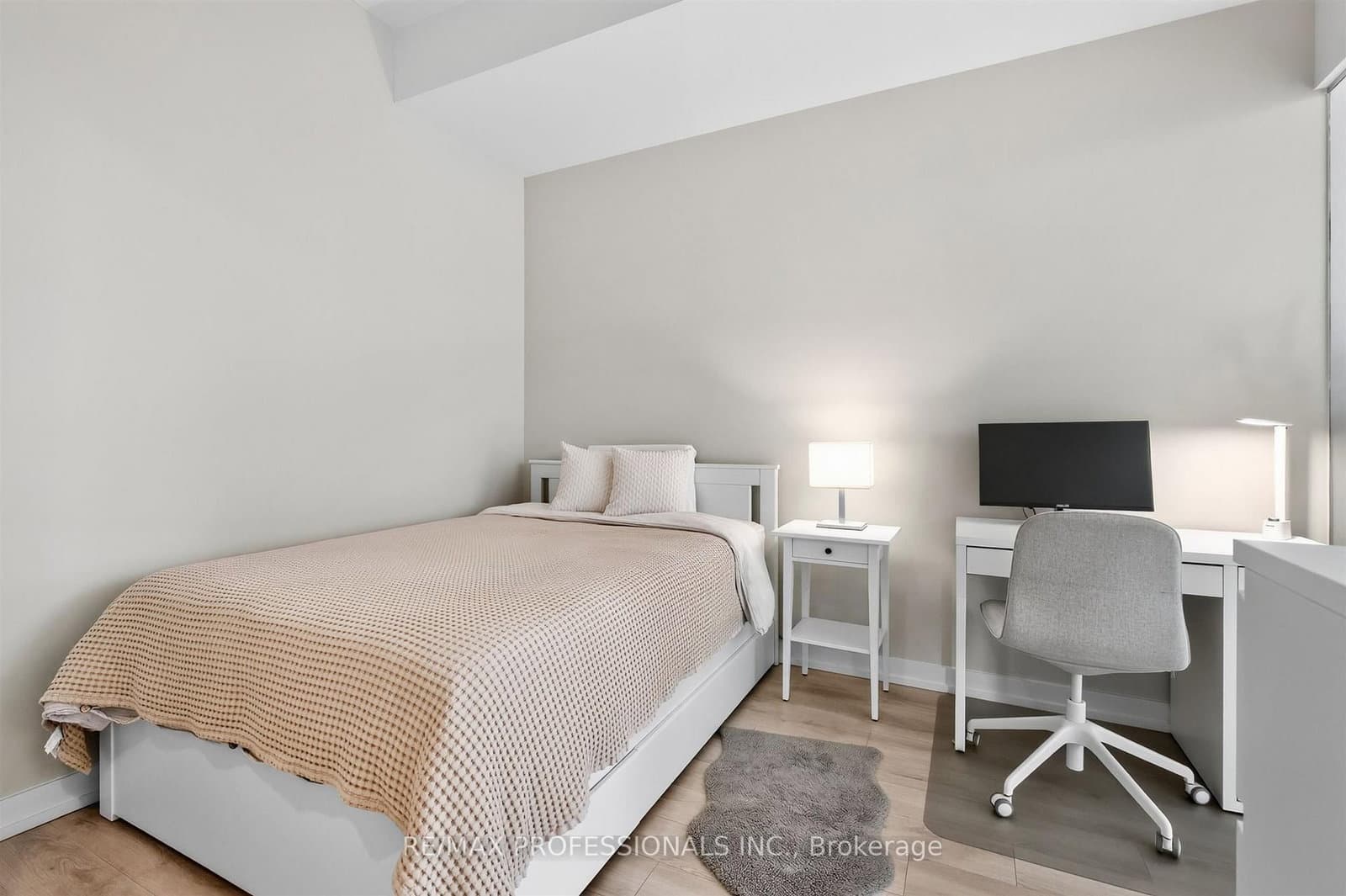 33 Helendale Avenue, Unit 1102 thumbnail 23