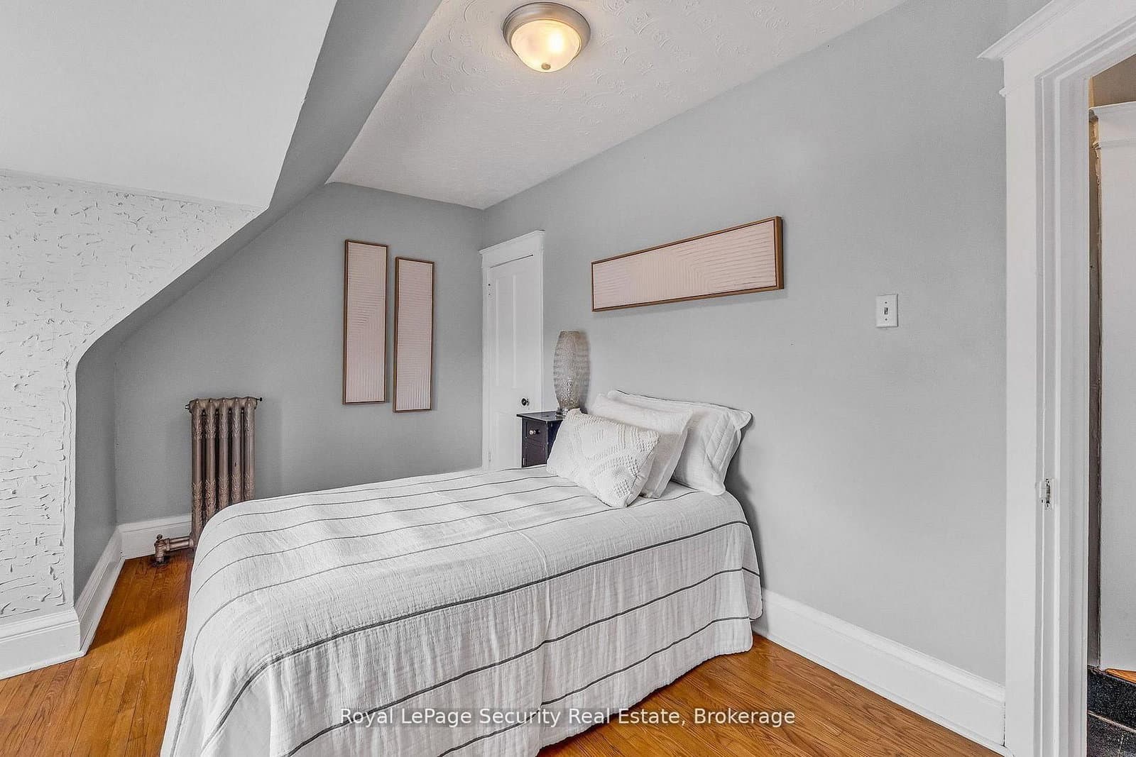 667 Ossington Avenue thumbnail 31