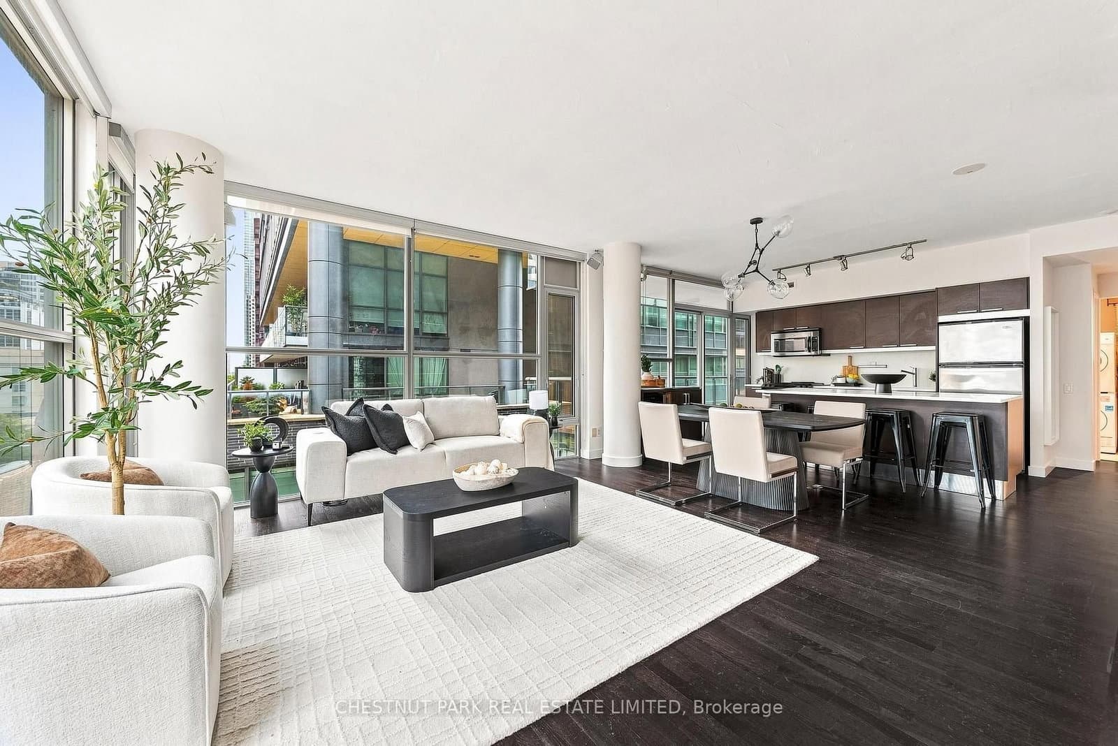 25 Oxley Street, Unit 611 thumbnail 10