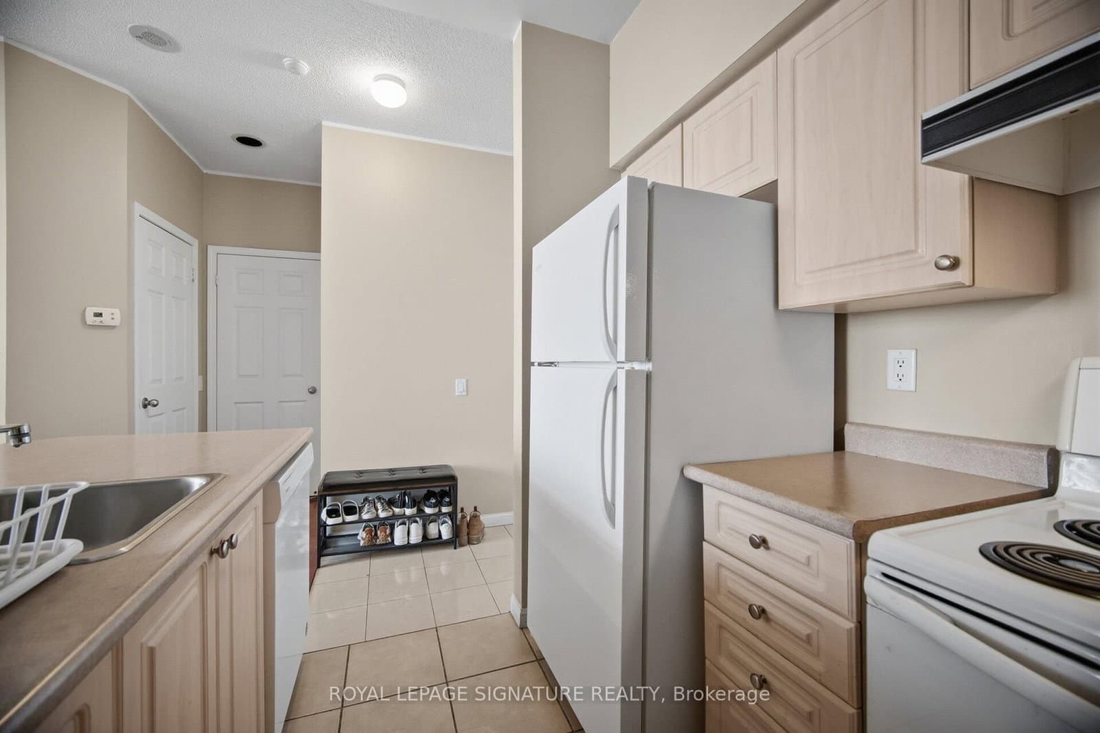 153 Beecroft Road N, Unit PH109 thumbnail 9