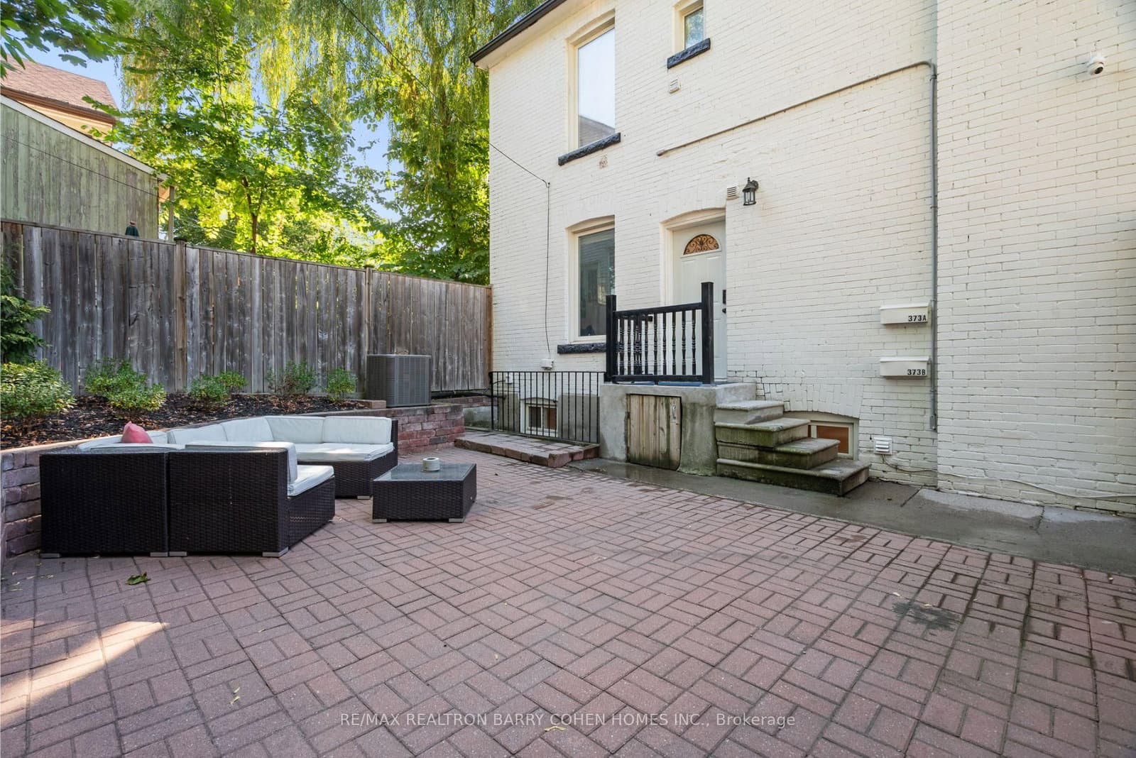 371 Howland Avenue, Unit Upper thumbnail 15
